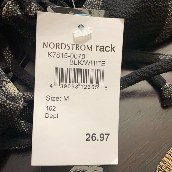 Dress - Picture 5 of 6